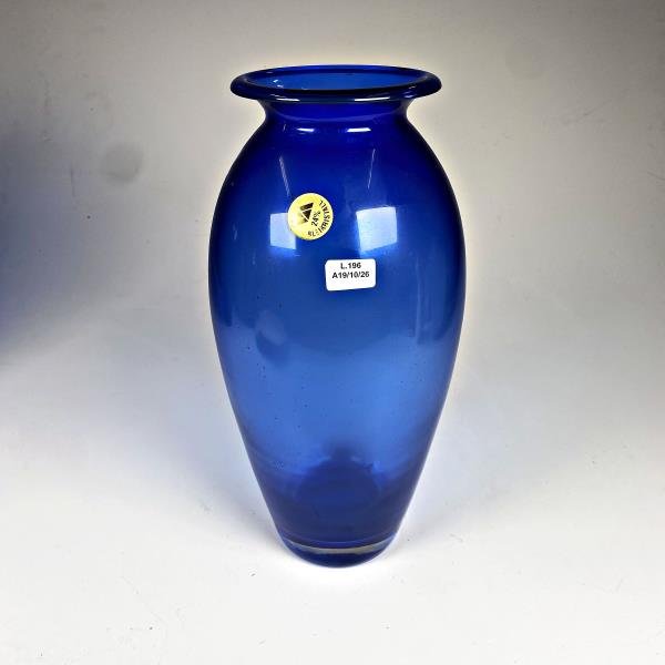Florero de Cristal Azul Cobalto Sellado, Altura 33 cm