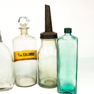 Lote de 5 Frascos y Botellones de Vidrio Hialino Antiguos - imagen 3