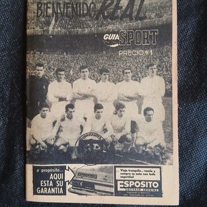 Revista Guía Sport 1966 y Entrada Real Madrid vs Nacional 1999 - imagen 4