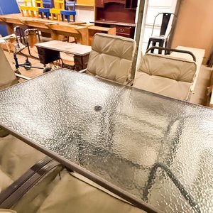 Mesa de Exterior con 6 Sillas Tapizadas - imagen 4