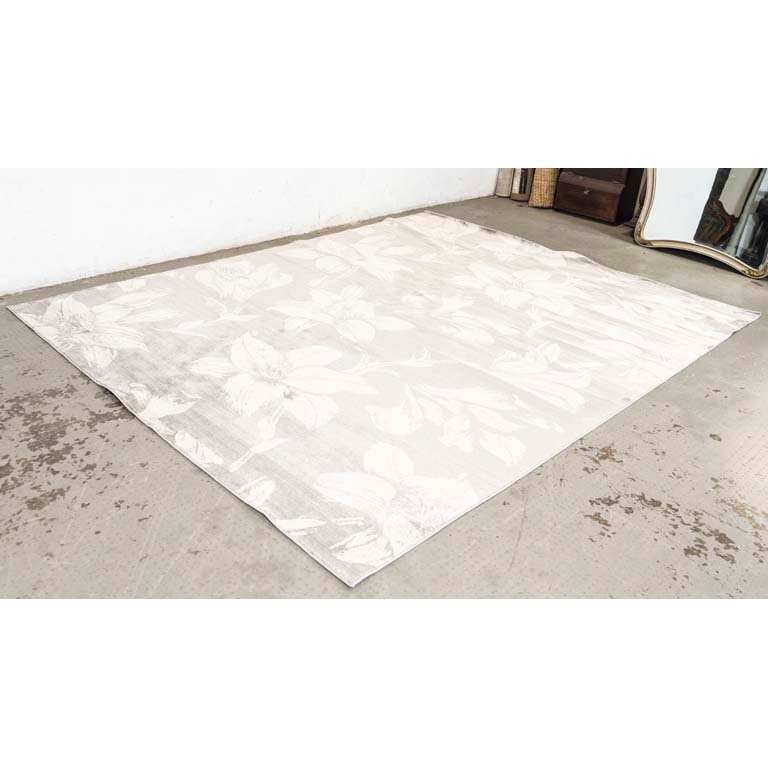 Lote siguiente: Alfombra acrílica con diseños florales