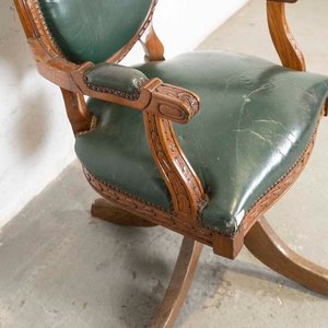Sillón Antiguo de Oficina Giratorio Tapizado en Cuero Verde con Tachas - imagen 2