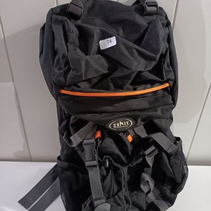 Lote siguiente: Mochila de Camping y Viaje Zenit Negra 55 cm