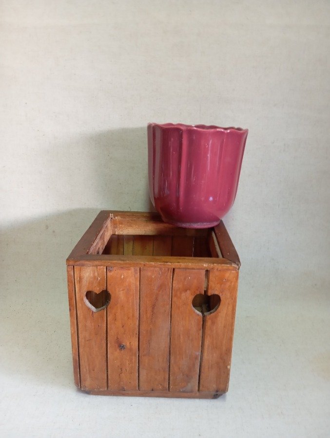 Macetero de madera y maceta de loza Olmos - imagen 3