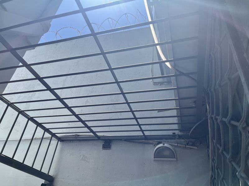 Item 878833 - Image 1