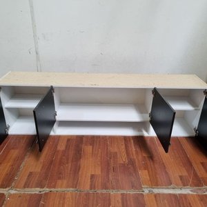 Mueble Aéreo Moderno de Cocina con Puertas y Estantes Internos - imagen 2