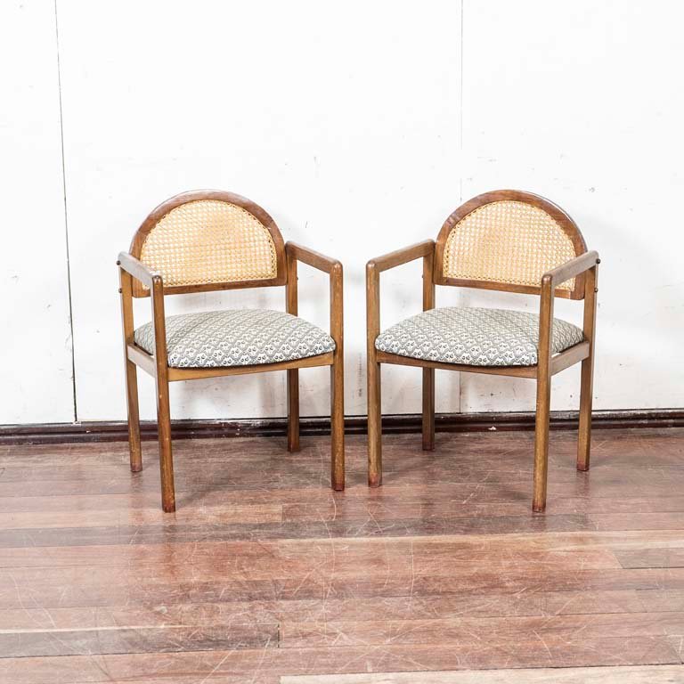 Item 2097570 - Image 0