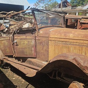 Lote de Autos Antiguos para Restaurar - imagen 2