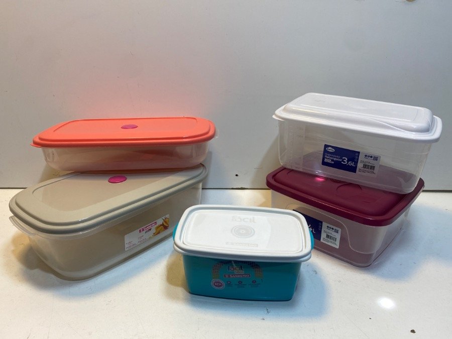 Set de 5 Tupperware Plástico Varios Modelos y Tamaños