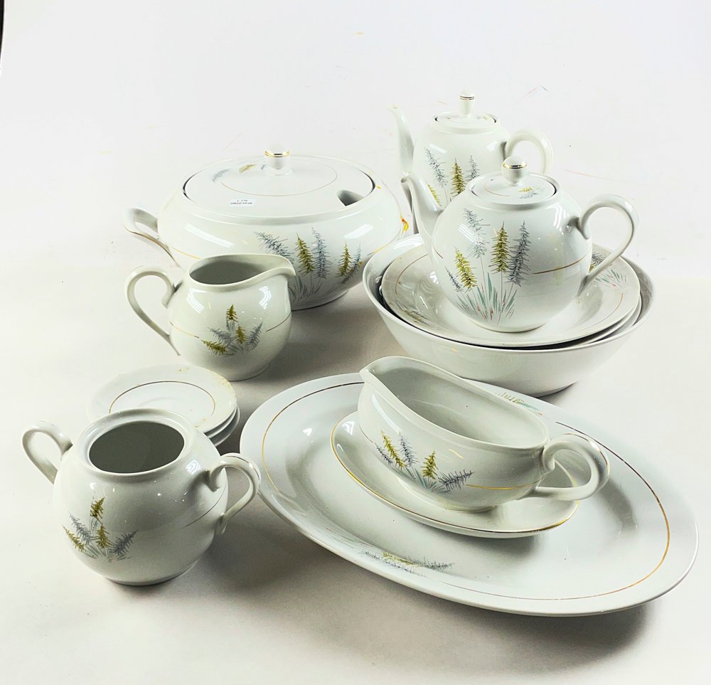 Juego de Vajilla Olmos Blanca Floral: Sopera, Tetera, Cafetera y Más (14 Piezas)