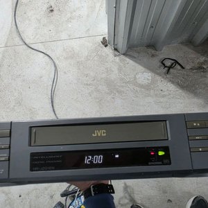 Reproductor de Video VHS JVC HR-J201EN Gris Oscuro - imagen 2