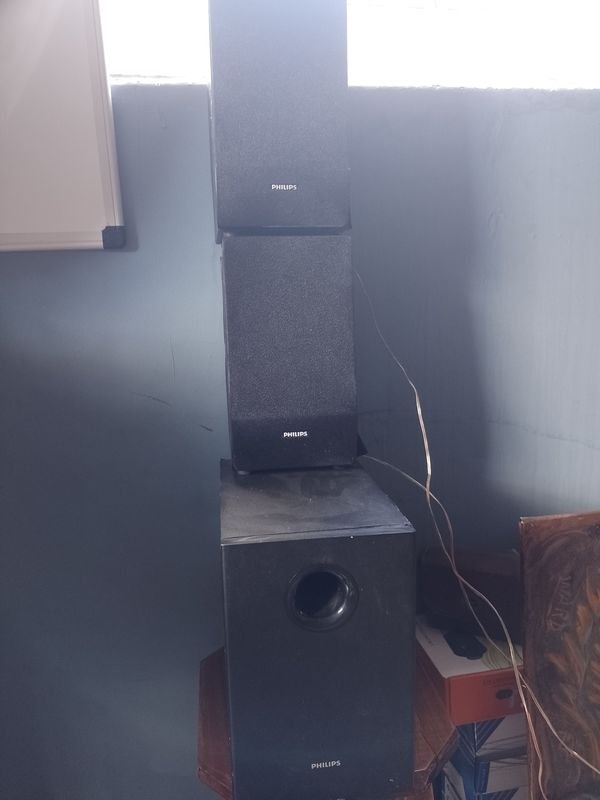 Parlantes Philips en buen estado - imagen 5