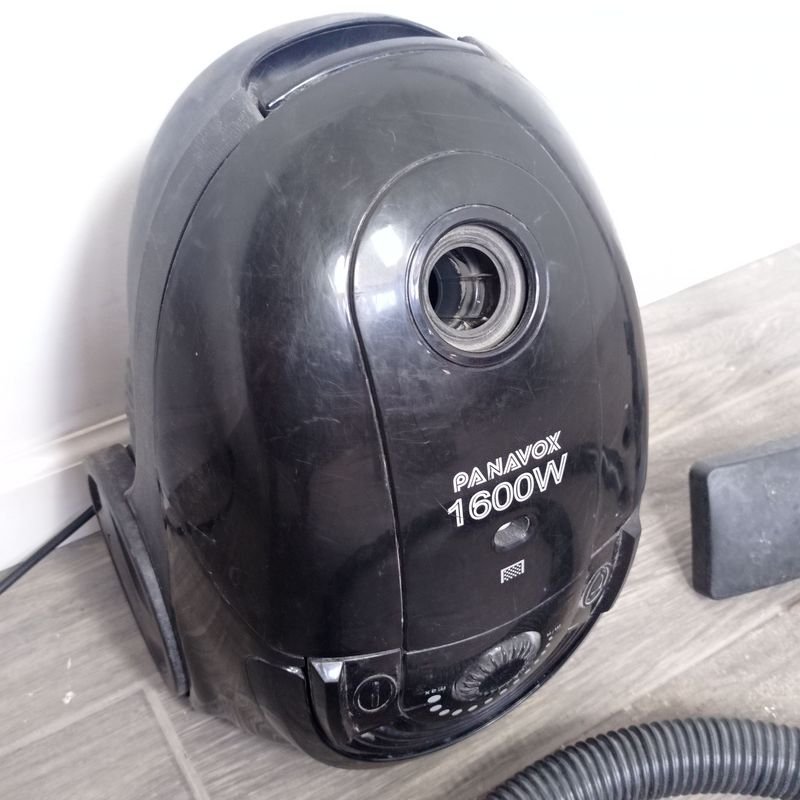 Aspiradora Panavox 1600 W: Limpieza eficiente y accesibles - imagen 4