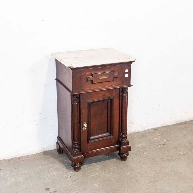 Item 2094381 - Image 1