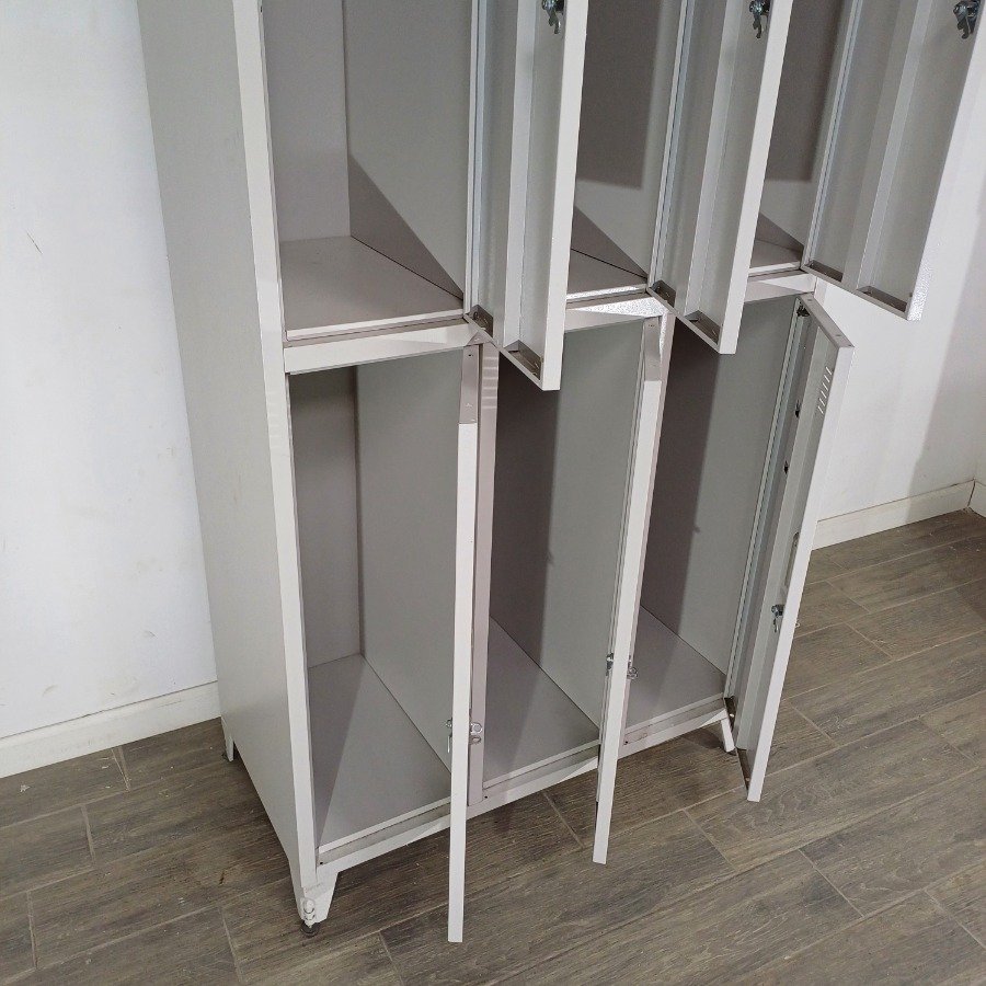 Almacen de metal de 6 puertas en muy buen estado - imagen 4