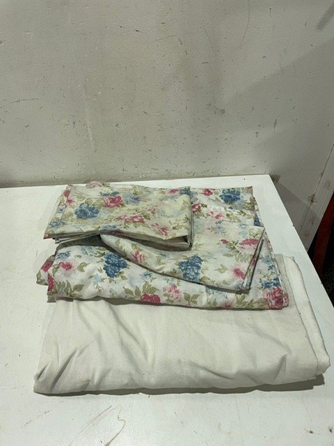 Lote siguiente: Sabanas de algodón para cama