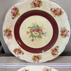 Par de Platos Ingleses Wood & Sons Ivory Ware con Flores - imagen 3