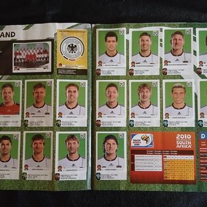 Álbum Panini Mundial Sudáfrica 2010 Completo con Set de Actualización - imagen 10