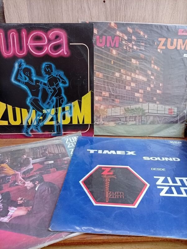 Lote de 4 discos de vinilo "ZUM - ZUM" (1968-1980)