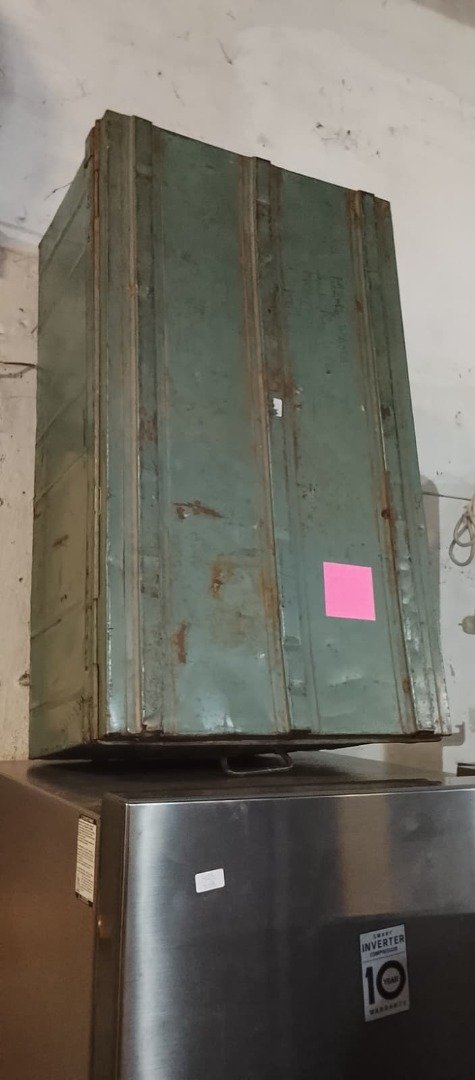Caja Metálica Antigua Verde Estilo Militar