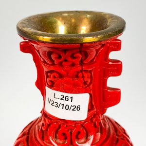 Florero de Laca Roja y Bronce con Base de Madera - imagen 2