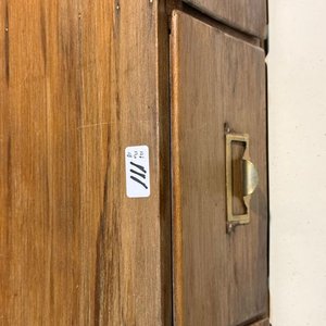 Lote anterior: Fichero de Pino Brasil con Tres Cajones