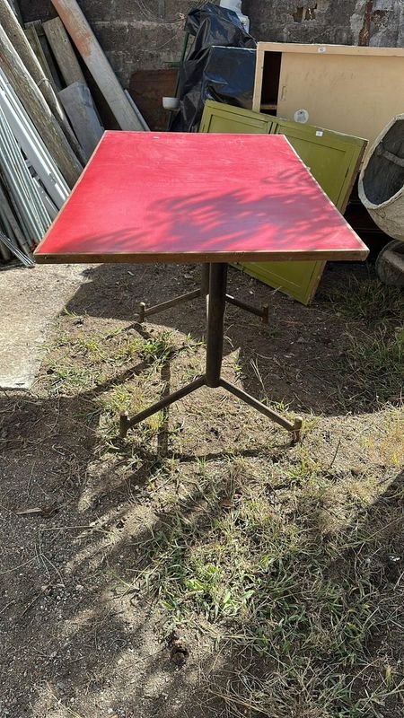 MESA DE MADERA ESTRUCTURA EN HIERRO - imagen 1