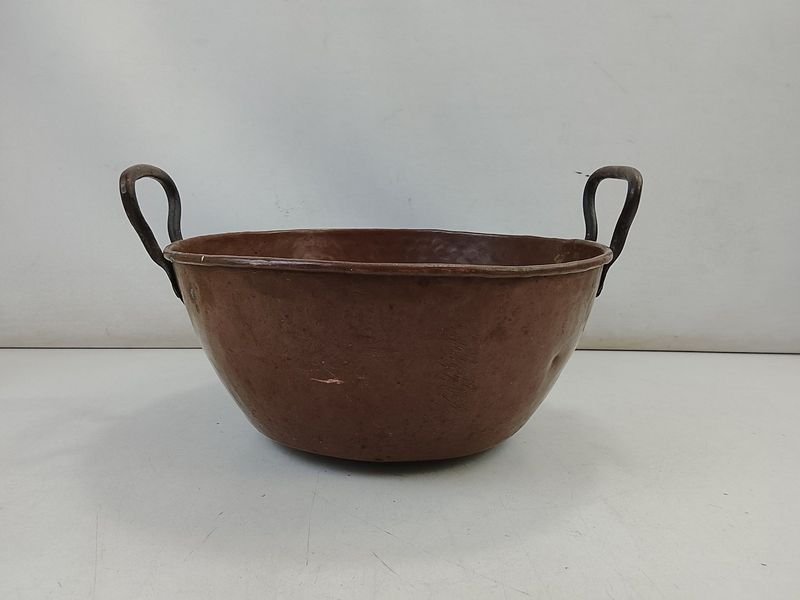 Olla Antigua de Cobre con Asas de Hierro - Decoración Rústica