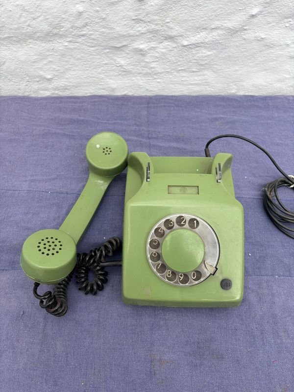 Teléfono de mesa con dial rotatorio (disco) - Año 70 - imagen 2