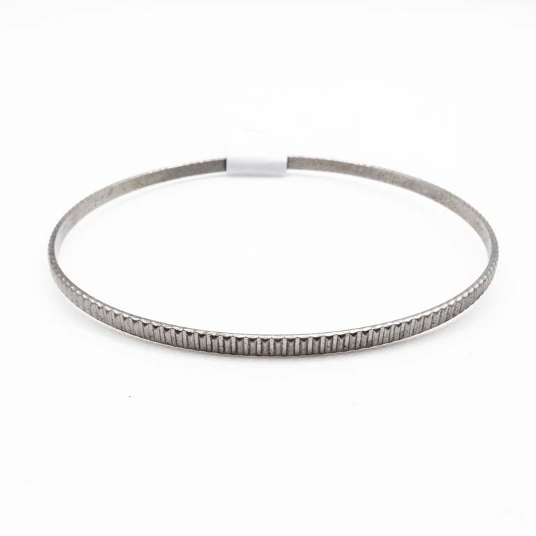 Pulsera de Plata con Diseño Rayado