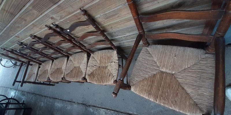 Sillas de madera con asientos c/ cardo y posabrazo - imagen 3