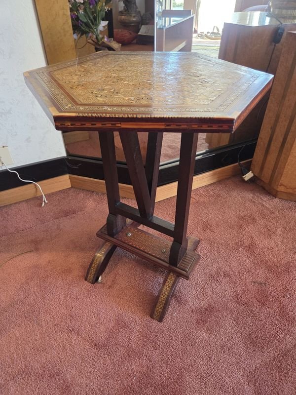 Mesa de té plegable marroquí con incrustaciones de nácar - imagen 4
