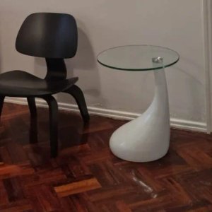Lote siguiente: Mesa Auxiliar Moderna Blanca con Tapa de Vidrio