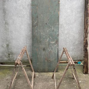 Mesa Plegable Rústica de Madera con Caballetes - imagen 1