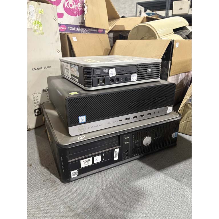 Lote siguiente: Tres torres PC a la venta