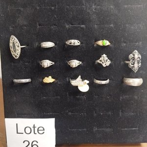 Lote siguiente: Lote de 13 Anillos Estilo Vintage Color Plata