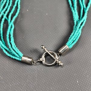 Lote de Bijouterie Variada: Collares, Pulseras y Aros - imagen 4