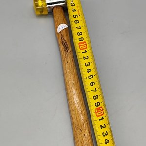Martillo de Goma Amarillo con Mango de Madera - imagen 6