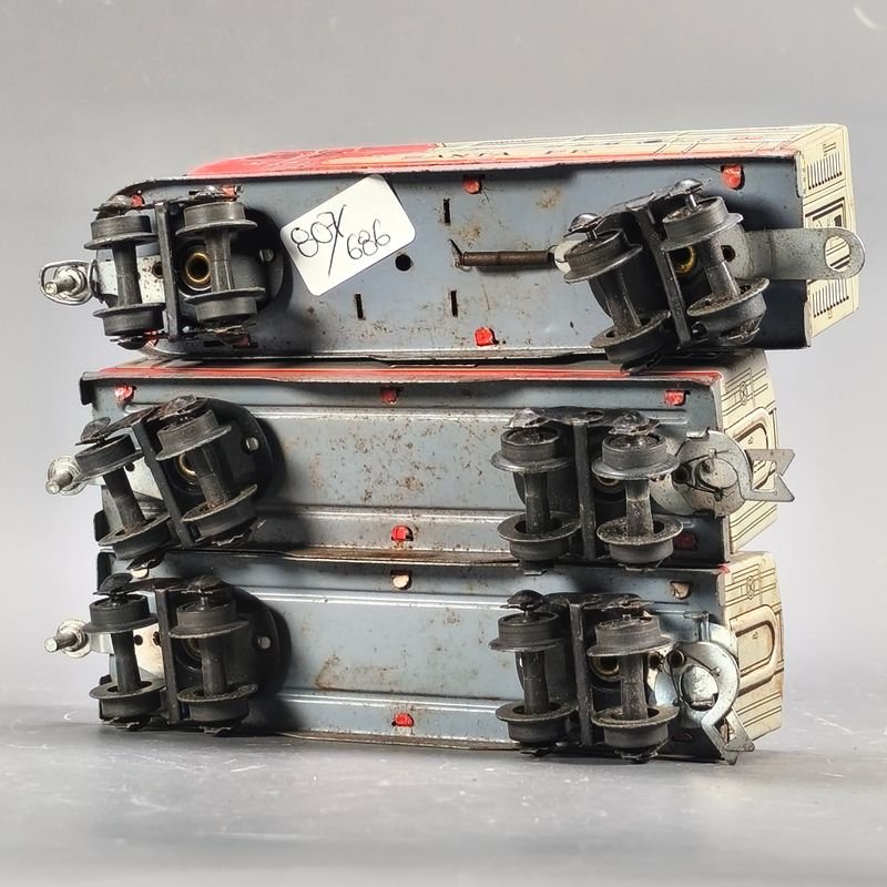 Locomotora y vagones SANTA FÉ en chapa, de procedencia japonesa - imagen 7