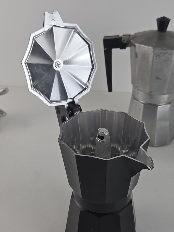 Par de cafeteras en aluminio para la venta - imagen 4