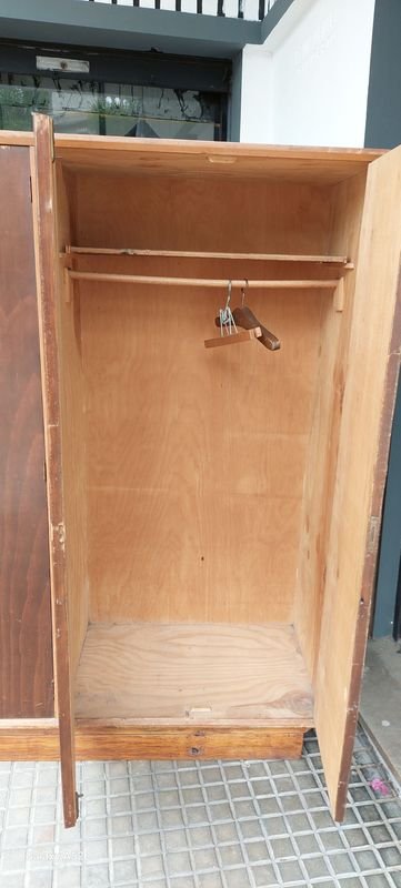 Ropero americano de 4 puertas en buen estado - imagen 4