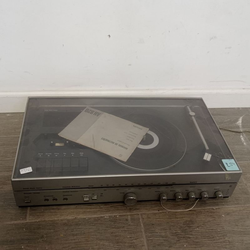 Pasa discos AM-FM con amplificador marca Philips AH920: una descripción detallada - imagen 1