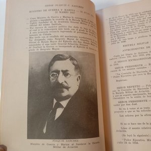 Libro "Aportes para la Historia de la Fuerza Aérea Uruguaya" - Montevideo, 1974 - imagen 2