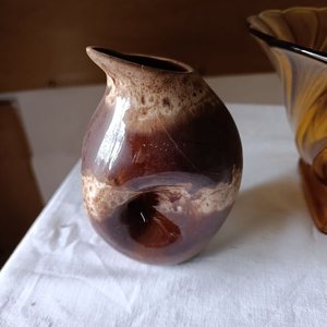 Centro de Mesa y Florero de Vidrio Ámbar y Cerámica - imagen 3