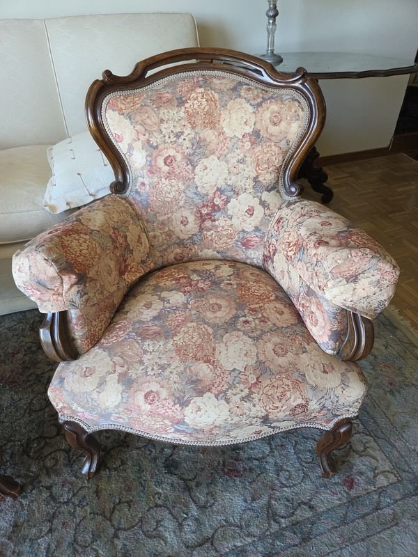 Sillones victorianos tapizados en tela floreada - imagen 5