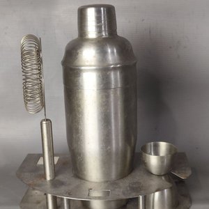 Set de Coctelería Metálico con Colador - imagen 1