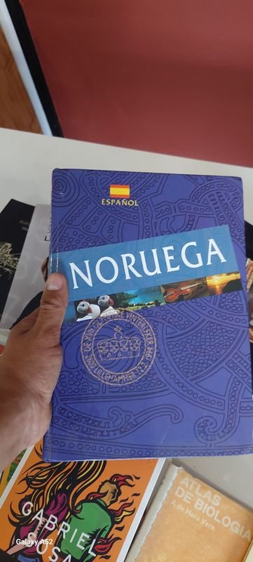 Colección de libros y materiales - imagen 8
