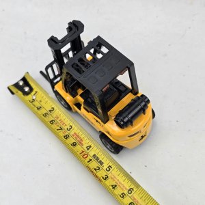 Mini Montacargas Amarillo Juguete Coleccionable - imagen 5