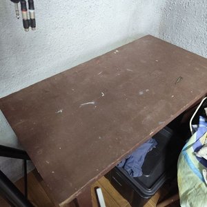 Lote siguiente: Mesa de Madera Maciza Sana y Firme