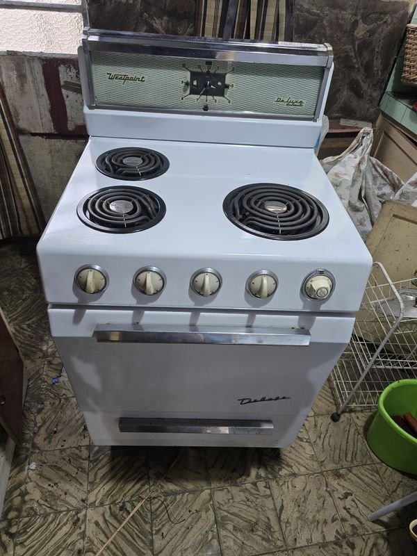 Cocina Eléctrica Antigua Westpoint Deluxe